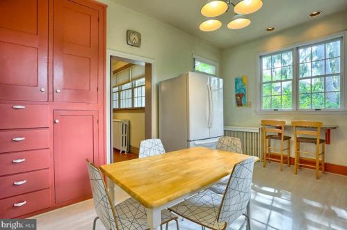 263 Walnut St, Carlisle PA  17013-3735 exterior