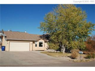 211 Elgin Dr, Pueblo, CO 81007-1730