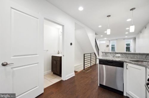 2214 Greenwich St, Philadelphia PA  19146-4207 exterior