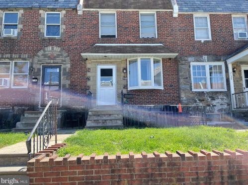 2140 Lardner St, Philadelphia, PA 19149-3528