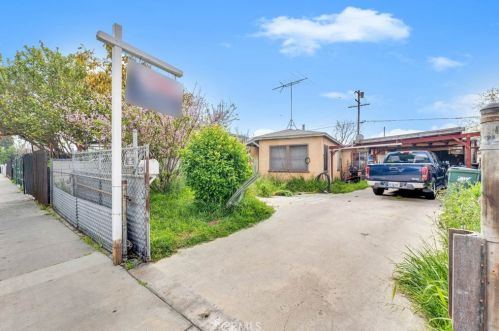 2124 Oris St, Compton, CA 90222-2523
