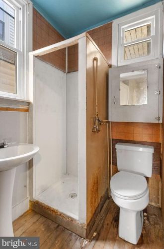 218 Penn St, York PA  17401-2913 exterior