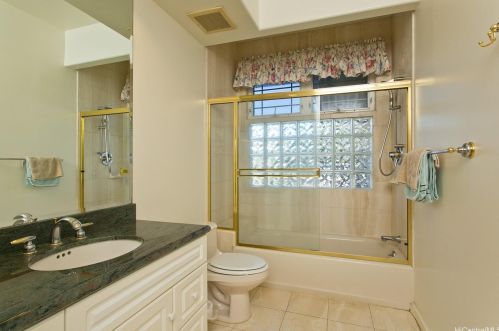 4347 Pahoa Ave, Honolulu HI  96816-5450 exterior