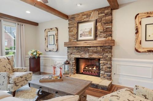 205 Embassy Ct, Atlanta GA  30328-4854 exterior