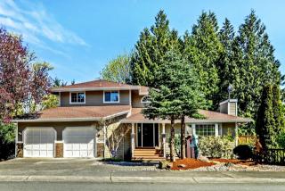 16472 46th St, Redmond, WA 98052-5439