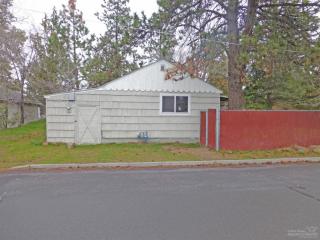 204 Roosevelt Ave, Bend OR  97702-1720 exterior