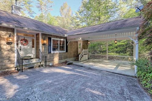 4896 Highway 441, Tiger, GA 30576-2808