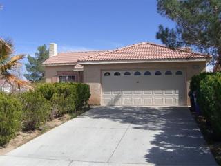 14643 Palmyra Ct, El Mirage, CA 92301-3826