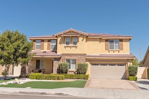 4653 Vahan Ct, Lancaster, CA 93536-6879