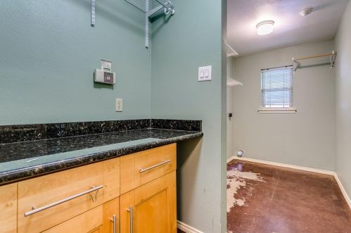 6248 Dilbeck Ln, Dallas TX  75240-5350 exterior