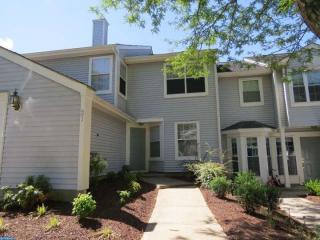 21 Heritage Blvd, Princeton, NJ 08540-7056