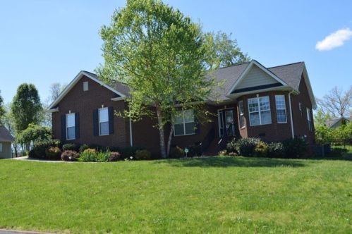 1454 Benjamin Blvd, Pigeon Forge, TN 37876-5402