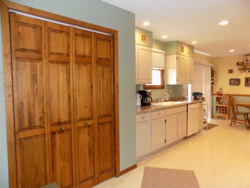 333 Central Ave, Truman, MN 56088-1205