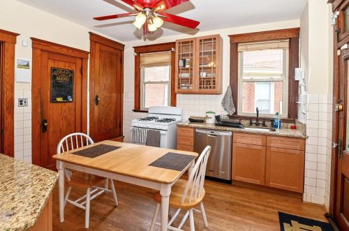 342 Ada St, Cincinnati OH 45219-1102 exterior