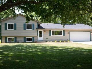 652 Hidden Valley Ct, Stillwater, MN 55082-5407