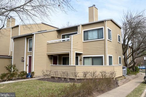 11034 Villaridge Ct, Herndon, VA 20191-4841