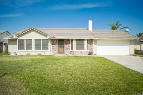 1452 Madrona St, Rialto, CA 92376-3920