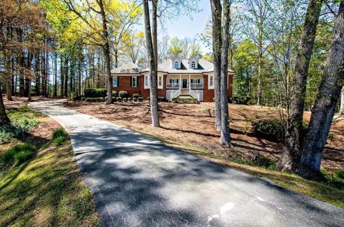3171 Pate Dr, Lithonia, GA 30078-5034