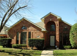 7017 Club Creek Dr, Fort Worth TX  76137-3367 exterior