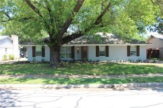 505 Hanover Ln, Irving, TX 75062-8916