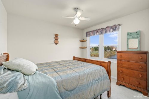 791 Daybreak Ln, Carol Stream IL  60188-3614 exterior