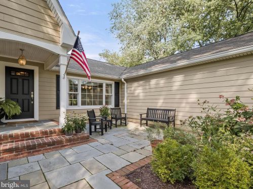 949 Lynch Dr, Arnold, MD 21012-1501