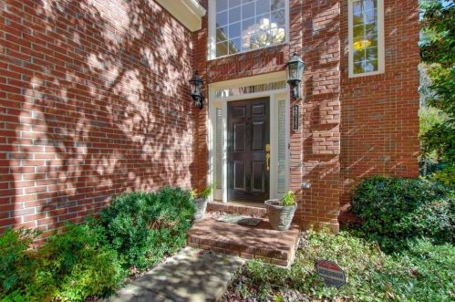 2023 Lenox Cove Cir, Atlanta, GA 30319-5377