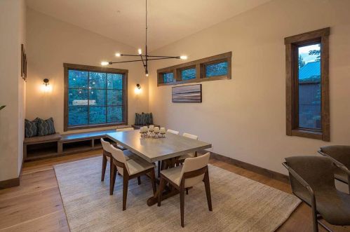 13521 Cristallina Way, Truckee CA  96161-7150 exterior