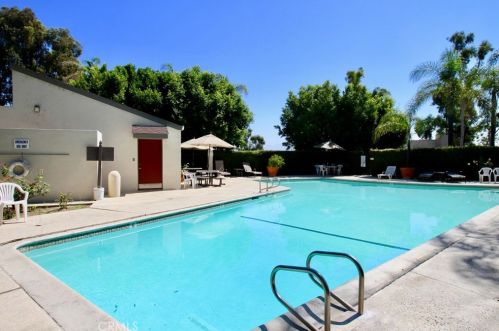 1736 Mountain Terrace Ln, Montebello CA  90640-2064 exterior