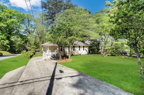 2301 Delowe Dr, Atlanta GA  30344-2127 exterior