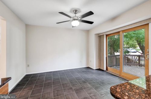 7218 Gentian Ct, Springfield VA  22152-3847 exterior