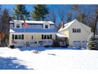 3 Mayflower Dr, Londonderry, NH 03053-2520