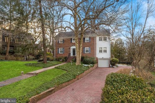 305 Ellsworth Dr, Silver Spring, MD 20910-4220