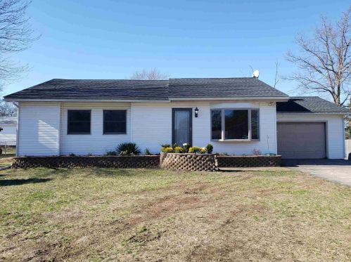 4 Melrose St, Nashua, NH 03060-5137
