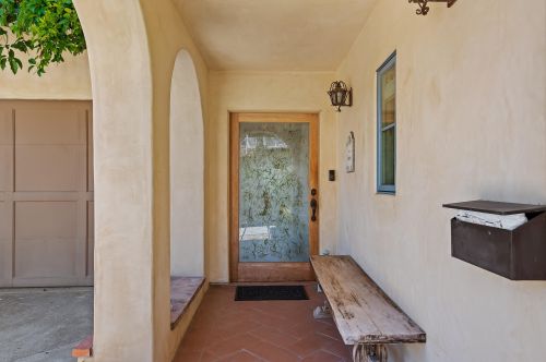 1737 Loma St, Santa Barbara, CA 93103-1821