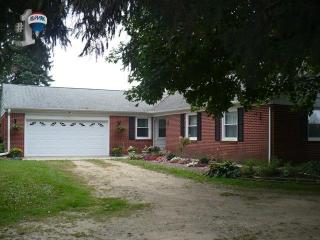 2179 Church Rd, Hillcrest, IL 61068-4524