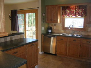 111 Bell Ave, Hopatcong, NJ 07843-1502