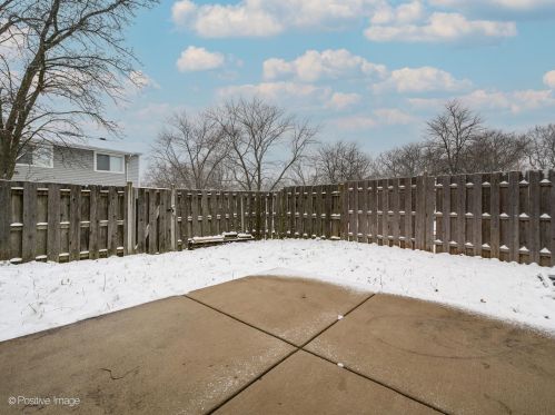 201 Monroe Rd, Lemont IL  60440-2022 exterior