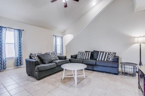 4105 Tiburon St, Fort Worth TX  76106-2609 exterior