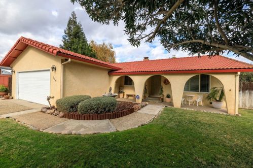 716 Creekview Ct, Modesto, CA 95354-1733