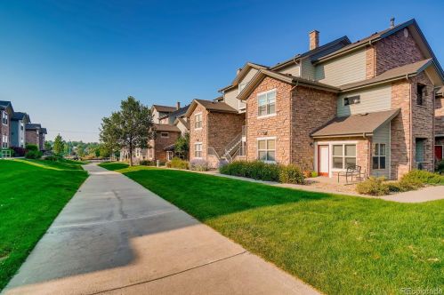 18622 Water Dr, Aurora CO 80013-6453 exterior