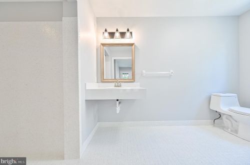 255 Hopkins Rd, Haddonfield NJ 08033-3062 exterior