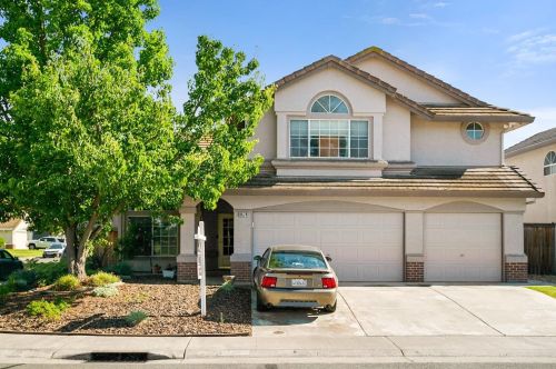 8674 Disa Alpine Way, Elk Grove, CA 95624-3271