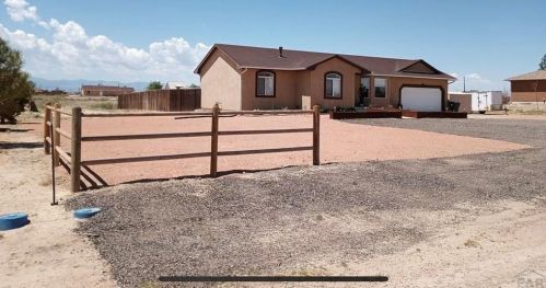 574 Marigold Dr, Pueblo CO  81007-1135 exterior
