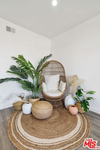 2854 Orange Ave, Anaheim CA  92804-3235 exterior