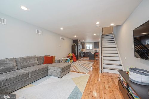 1919 Annin St, Philadelphia, PA 19146-2907