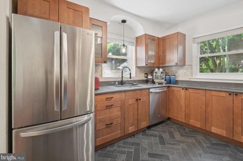 2400 Seminary Rd, Silver Spring MD 20910-1368 exterior