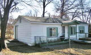 612 6th St, Hulbert, OK 74441-1911