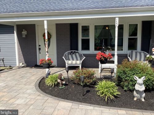 15 Echohill Ln, Willingboro, NJ 08046-2203