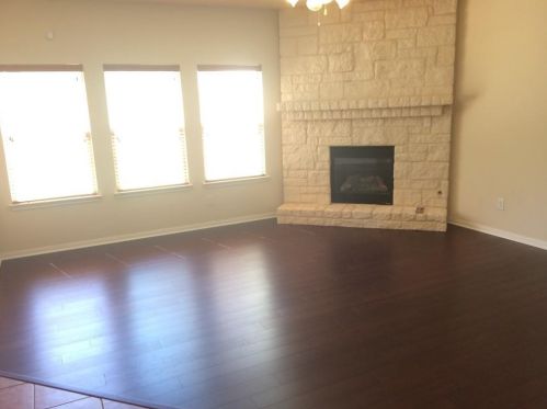 11105 Cap Stone Dr, Austin TX  78739-2226 exterior